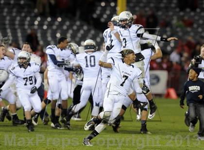 Thumbnail 2 in St. John Bosco vs. Mater Dei (CIF SS Pac-5 Division Final) photogallery.