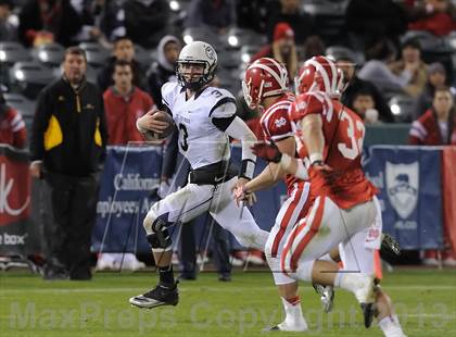 Thumbnail 2 in St. John Bosco vs. Mater Dei (CIF SS Pac-5 Division Final) photogallery.