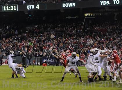 Thumbnail 1 in St. John Bosco vs. Mater Dei (CIF SS Pac-5 Division Final) photogallery.