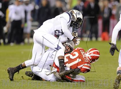 Thumbnail 3 in St. John Bosco vs. Mater Dei (CIF SS Pac-5 Division Final) photogallery.
