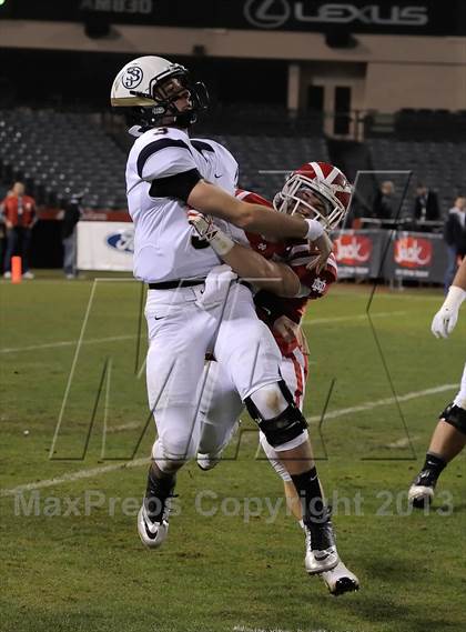 Thumbnail 1 in St. John Bosco vs. Mater Dei (CIF SS Pac-5 Division Final) photogallery.