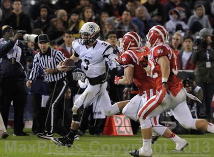 Thumbnail 3 in St. John Bosco vs. Mater Dei (CIF SS Pac-5 Division Final) photogallery.