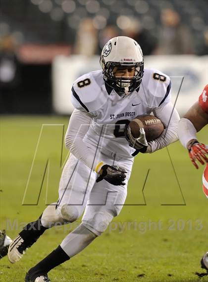 Thumbnail 2 in St. John Bosco vs. Mater Dei (CIF SS Pac-5 Division Final) photogallery.