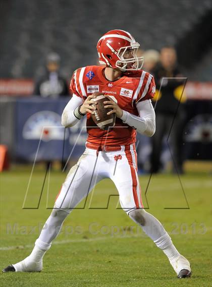 Thumbnail 2 in St. John Bosco vs. Mater Dei (CIF SS Pac-5 Division Final) photogallery.