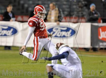 Thumbnail 2 in St. John Bosco vs. Mater Dei (CIF SS Pac-5 Division Final) photogallery.