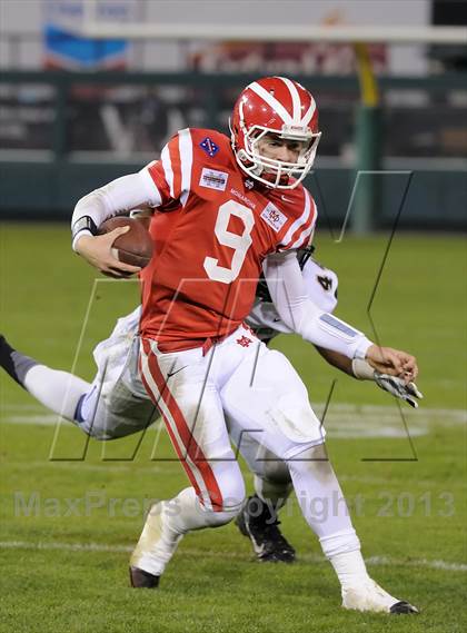 Thumbnail 1 in St. John Bosco vs. Mater Dei (CIF SS Pac-5 Division Final) photogallery.