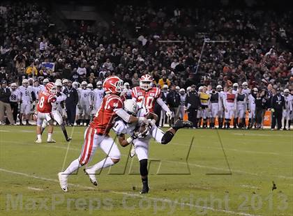 Thumbnail 1 in St. John Bosco vs. Mater Dei (CIF SS Pac-5 Division Final) photogallery.