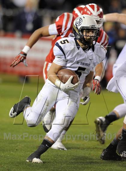 Thumbnail 2 in St. John Bosco vs. Mater Dei (CIF SS Pac-5 Division Final) photogallery.