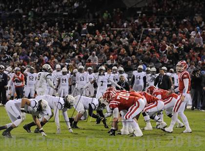 Thumbnail 2 in St. John Bosco vs. Mater Dei (CIF SS Pac-5 Division Final) photogallery.