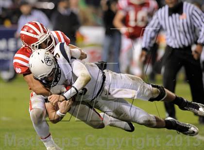 Thumbnail 1 in St. John Bosco vs. Mater Dei (CIF SS Pac-5 Division Final) photogallery.
