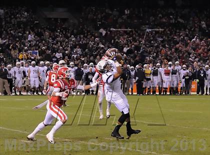 Thumbnail 3 in St. John Bosco vs. Mater Dei (CIF SS Pac-5 Division Final) photogallery.