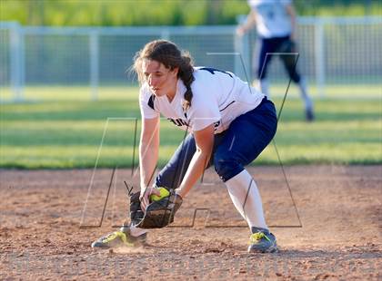 Thumbnail 2 in Masuk vs Lauralton Hall (SWC Final) photogallery.