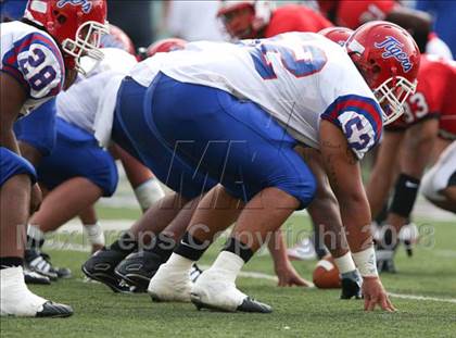 Thumbnail 2 in Colerain vs. McKeesport (Kirk Herbstreit Varsity Football Series) photogallery.