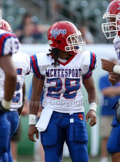 Thumbnail 1 in Colerain vs. McKeesport (Kirk Herbstreit Varsity Football Series) photogallery.