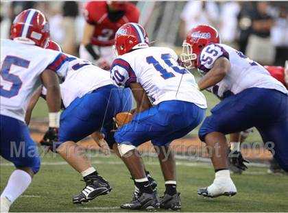 Thumbnail 2 in Colerain vs. McKeesport (Kirk Herbstreit Varsity Football Series) photogallery.