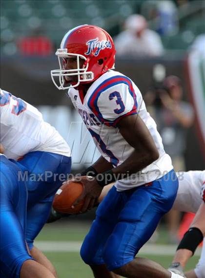Thumbnail 2 in Colerain vs. McKeesport (Kirk Herbstreit Varsity Football Series) photogallery.