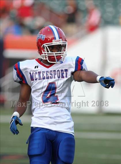Thumbnail 2 in Colerain vs. McKeesport (Kirk Herbstreit Varsity Football Series) photogallery.