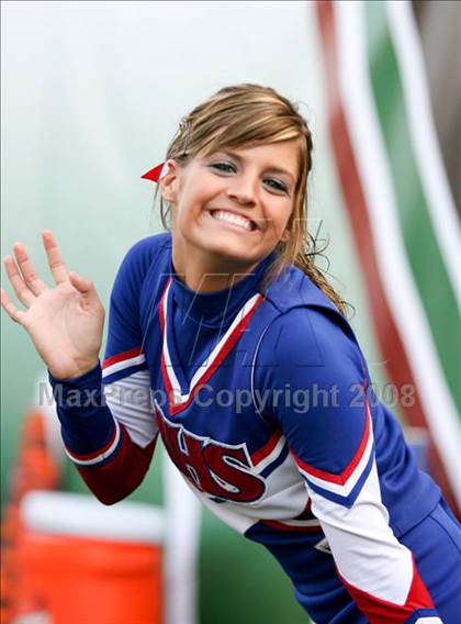 Thumbnail 1 in Colerain vs. McKeesport (Kirk Herbstreit Varsity Football Series) photogallery.