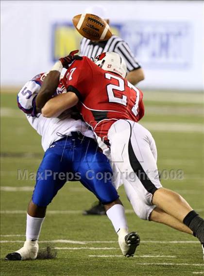 Thumbnail 2 in Colerain vs. McKeesport (Kirk Herbstreit Varsity Football Series) photogallery.