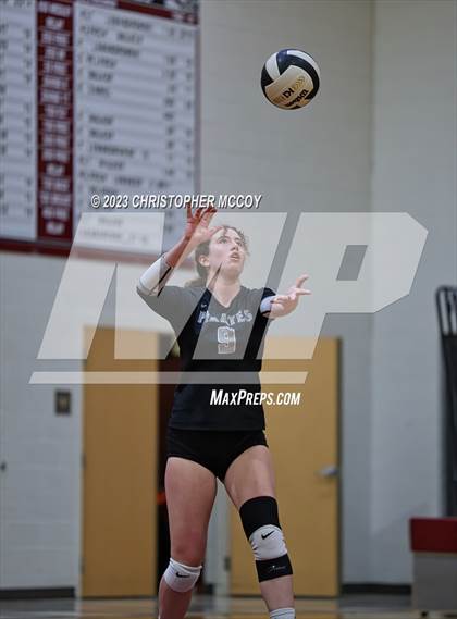 Thumbnail 1 in Gulf Coast vs Braden River (FHSAA 5A Region 3 Regional Semifinal) photogallery.