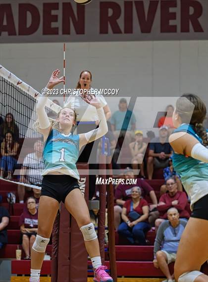 Thumbnail 1 in Gulf Coast vs Braden River (FHSAA 5A Region 3 Regional Semifinal) photogallery.