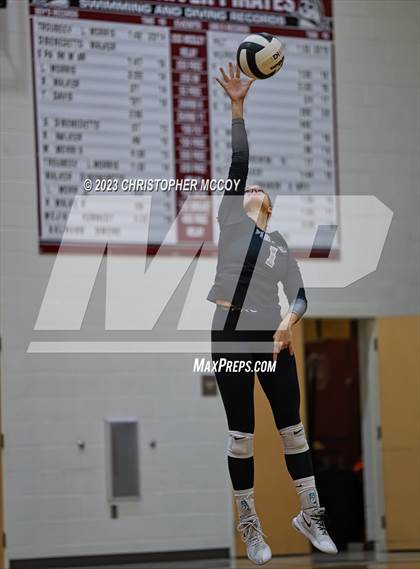 Thumbnail 3 in Gulf Coast vs Braden River (FHSAA 5A Region 3 Regional Semifinal) photogallery.