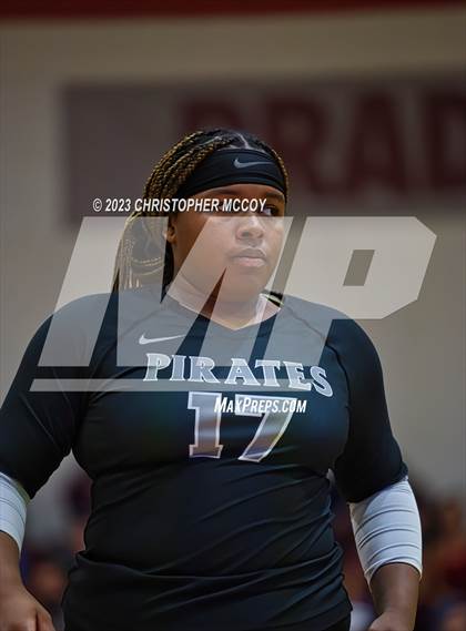 Thumbnail 3 in Gulf Coast vs Braden River (FHSAA 5A Region 3 Regional Semifinal) photogallery.