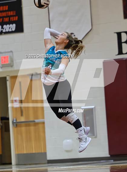Thumbnail 1 in Gulf Coast vs Braden River (FHSAA 5A Region 3 Regional Semifinal) photogallery.