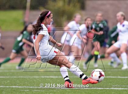 Thumbnail 3 in St. Ignatius vs. Sacred Heart Cathedral Prep photogallery.