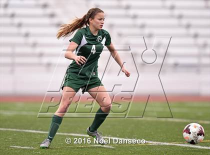 Thumbnail 2 in St. Ignatius vs. Sacred Heart Cathedral Prep photogallery.