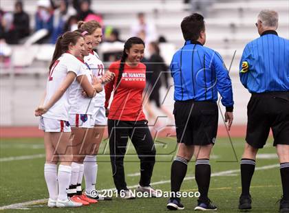Thumbnail 2 in St. Ignatius vs. Sacred Heart Cathedral Prep photogallery.