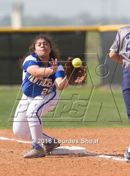 Thumbnail 1 in Pflugerville @ Hendrickson photogallery.