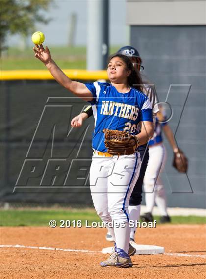 Thumbnail 3 in Pflugerville @ Hendrickson photogallery.