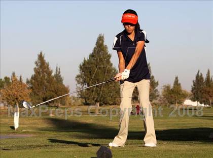 Thumbnail 3 in Capital Christian vs. Cosumnes Oaks photogallery.