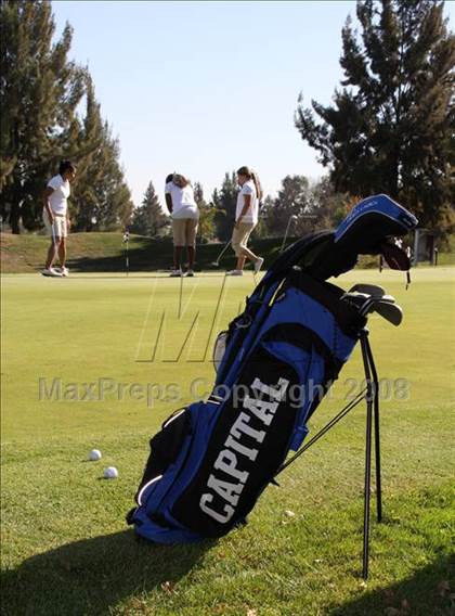 Thumbnail 2 in Capital Christian vs. Cosumnes Oaks photogallery.
