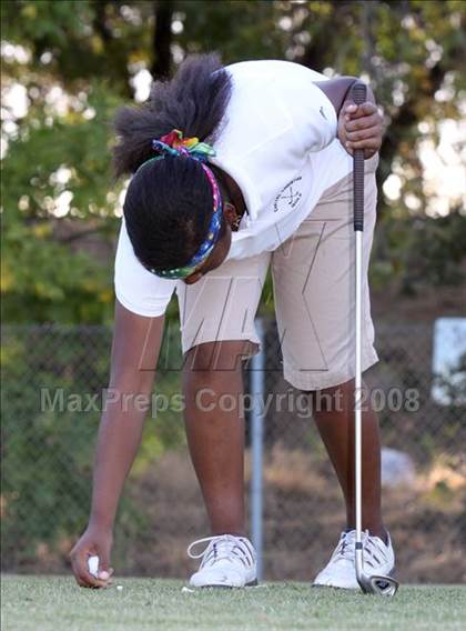 Thumbnail 2 in Capital Christian vs. Cosumnes Oaks photogallery.