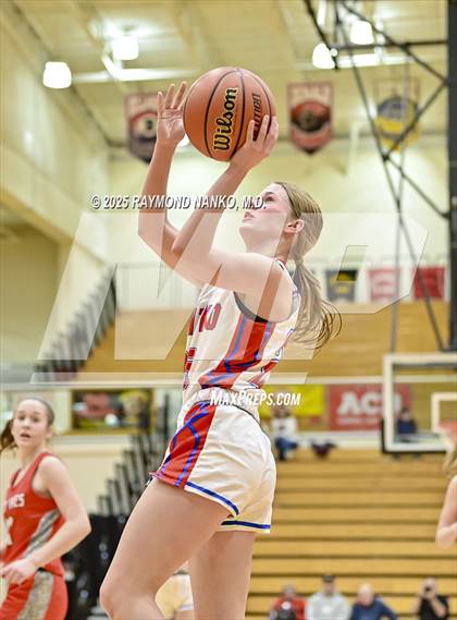 Thumbnail 3 in Whitko @ Huntington North (Holiday Shootout) photogallery.