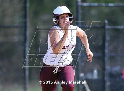 Thumbnail 1 in St. Saviour vs. Bishop Loughlin photogallery.