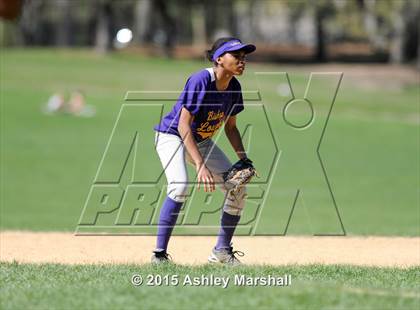 Thumbnail 1 in St. Saviour vs. Bishop Loughlin photogallery.