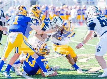 Thumbnail 1 in Goliad @ Blanco (UIL 3A D1 Regional Playoffs) photogallery.