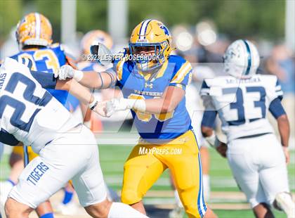 Thumbnail 3 in Goliad @ Blanco (UIL 3A D1 Regional Playoffs) photogallery.
