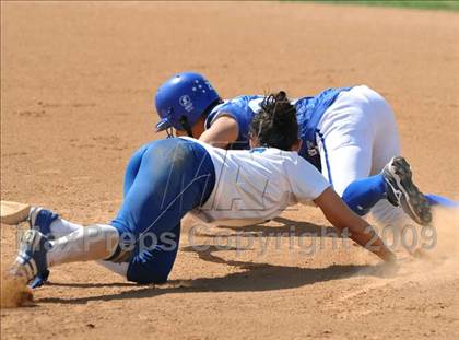 Thumbnail 2 in La Habra vs. Temescal Canyon (Woodbridge Classic) photogallery.