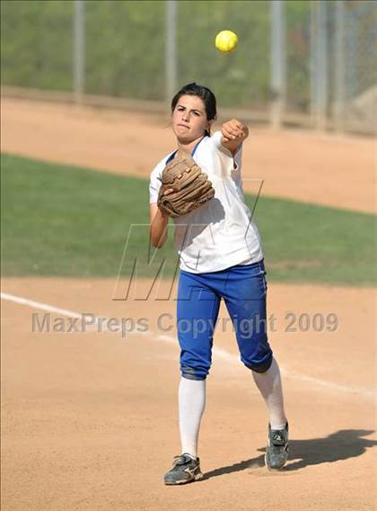 Thumbnail 2 in La Habra vs. Temescal Canyon (Woodbridge Classic) photogallery.