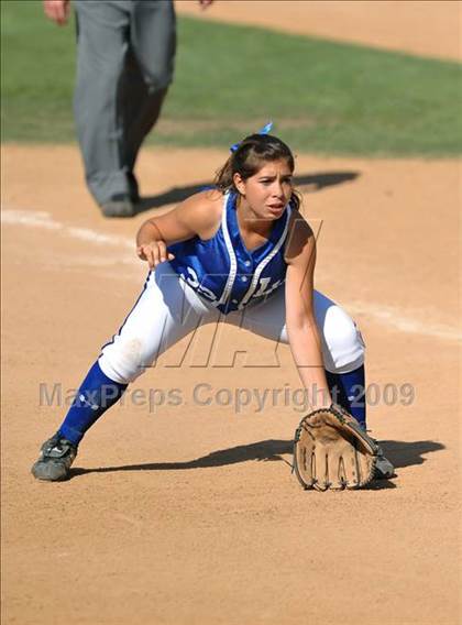 Thumbnail 2 in La Habra vs. Temescal Canyon (Woodbridge Classic) photogallery.