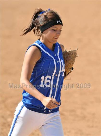 Thumbnail 3 in La Habra vs. Temescal Canyon (Woodbridge Classic) photogallery.