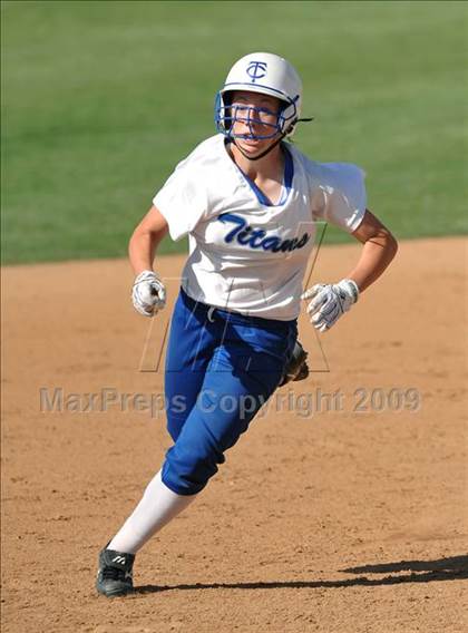 Thumbnail 1 in La Habra vs. Temescal Canyon (Woodbridge Classic) photogallery.