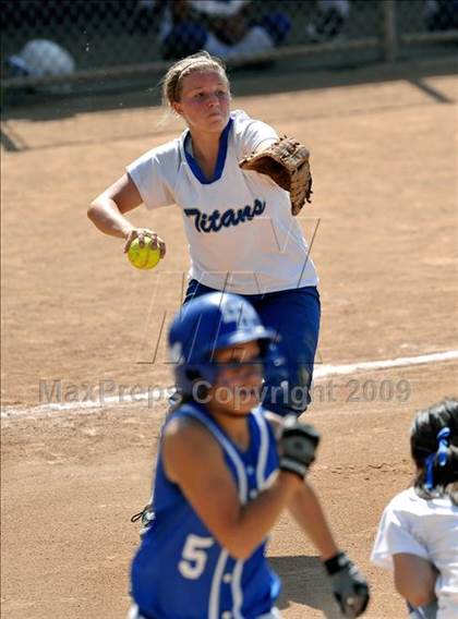 Thumbnail 2 in La Habra vs. Temescal Canyon (Woodbridge Classic) photogallery.