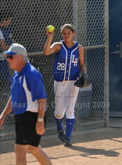 Thumbnail 2 in La Habra vs. Temescal Canyon (Woodbridge Classic) photogallery.