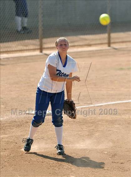 Thumbnail 2 in La Habra vs. Temescal Canyon (Woodbridge Classic) photogallery.