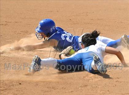 Thumbnail 1 in La Habra vs. Temescal Canyon (Woodbridge Classic) photogallery.